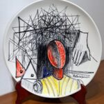 Piatto in Ceramica di Deruta Manichino di De Chirico 36 cm
