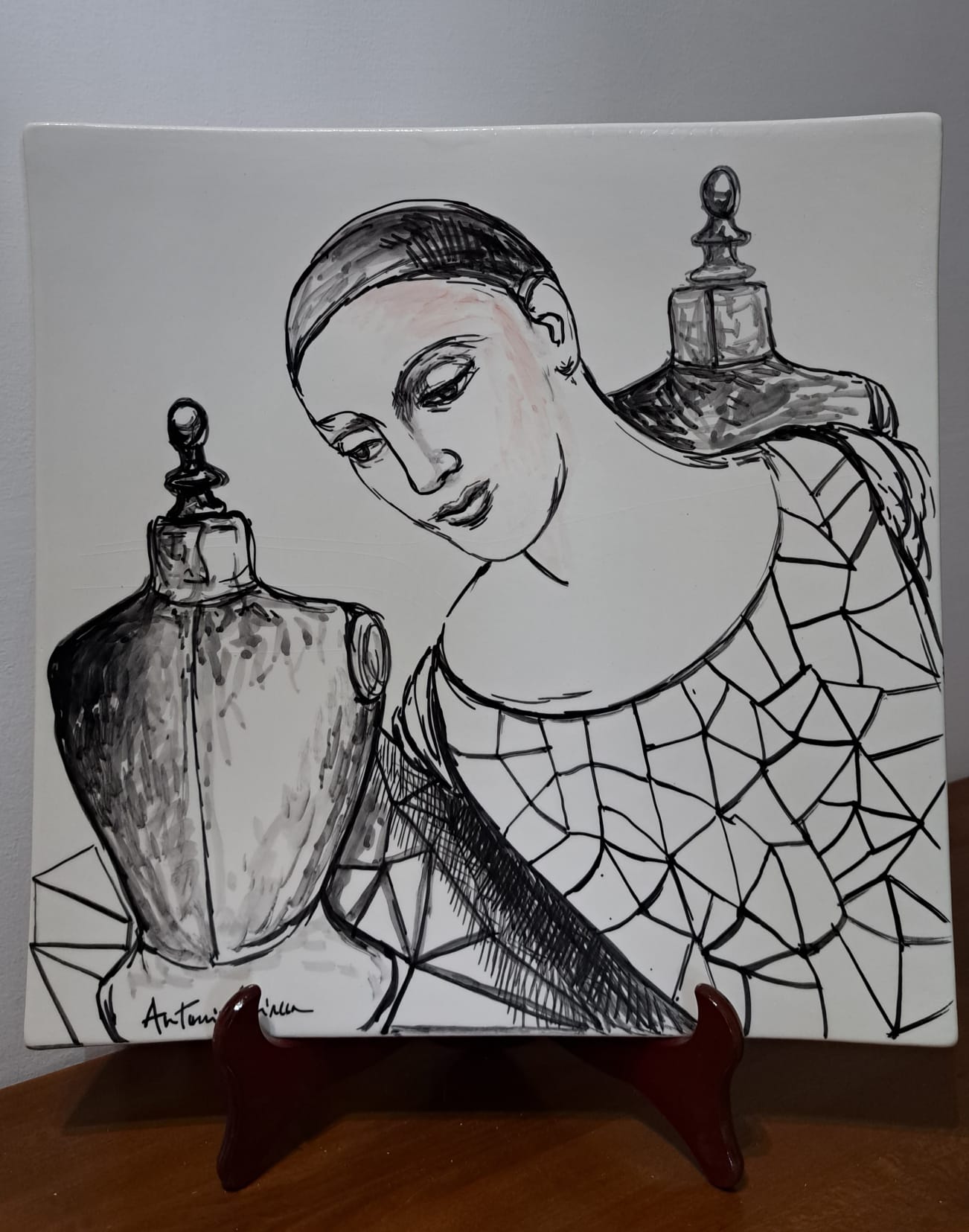 f90054d7-05bf-4d3b-a453-40defda2867f Piatto in Ceramica di Deruta Madonna Lignea quadrato 46 cm - immagine 1